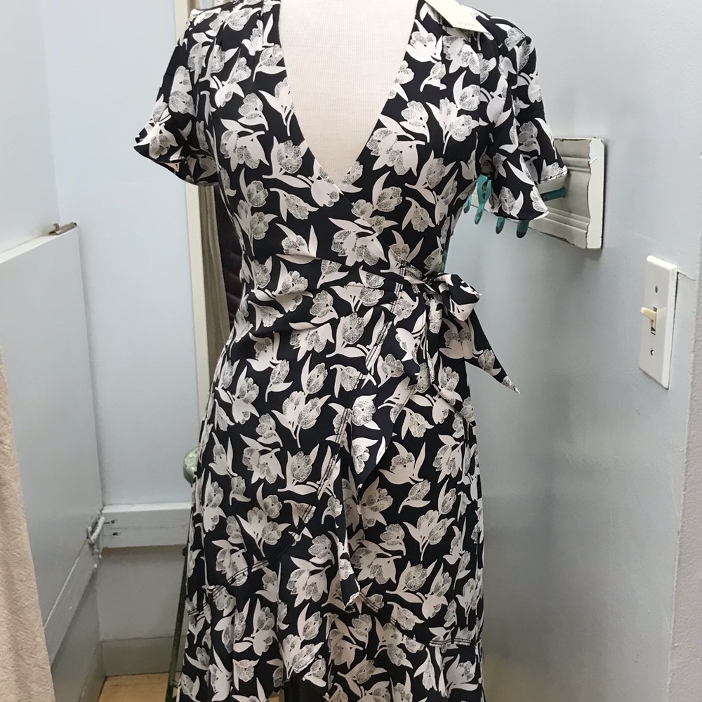 NWT joie wrap dress Sz 0-2